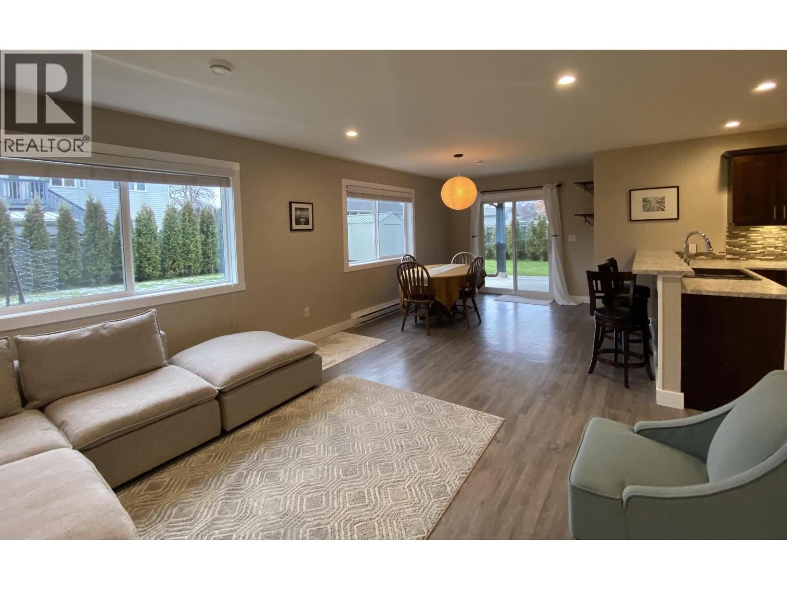 5237 Smith Avenue, Terrace, British Columbia  V8G 0H1 - Photo 2 - R3096291