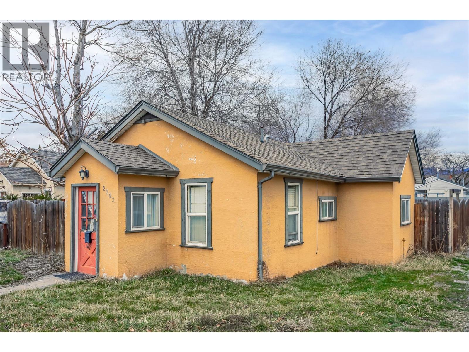 2293 Woodlawn Street, Kelowna, British Columbia