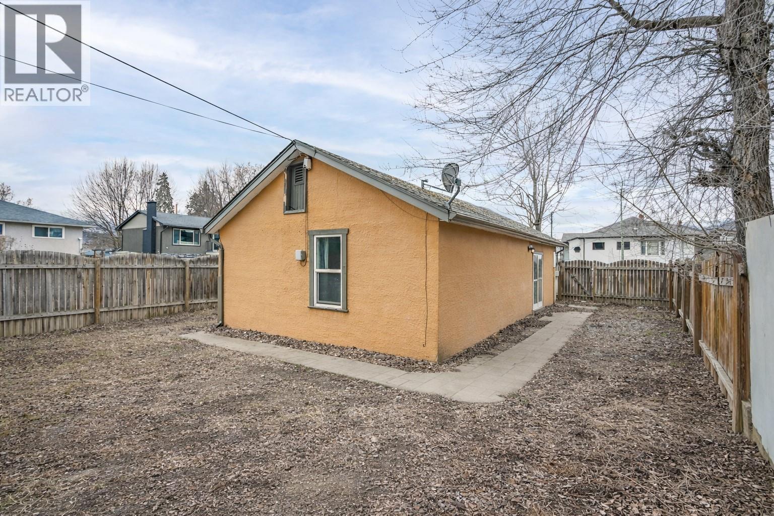 2293 Woodlawn Street, Kelowna, British Columbia  V1Y 2T1 - Photo 17 - 10377230