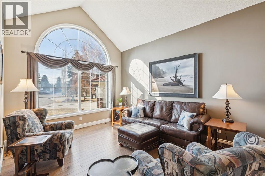 163 Edgebrook Close Nw, Calgary, Alberta  T3A 4Z9 - Photo 6 - A2289955