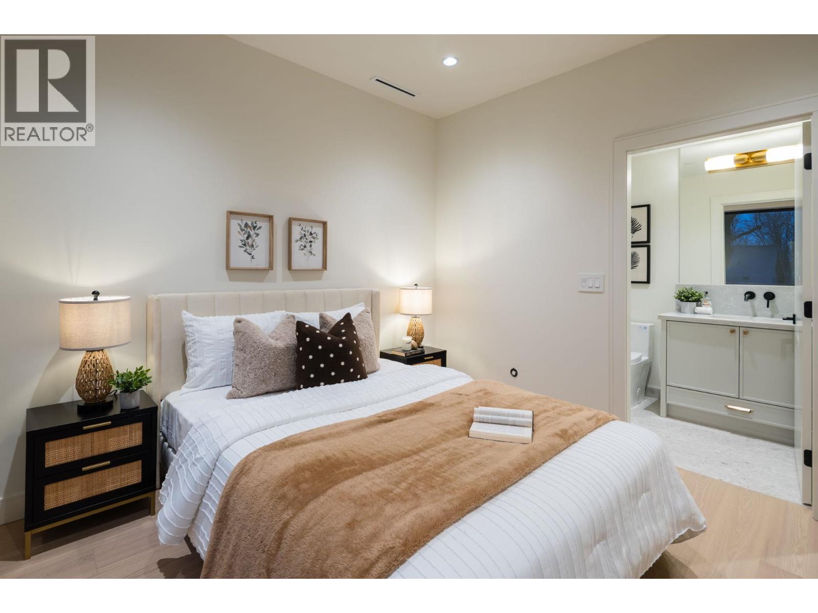 2 3036 W 13th Avenue, Vancouver, British Columbia  V6K 2V2 - Photo 21 - R3096339