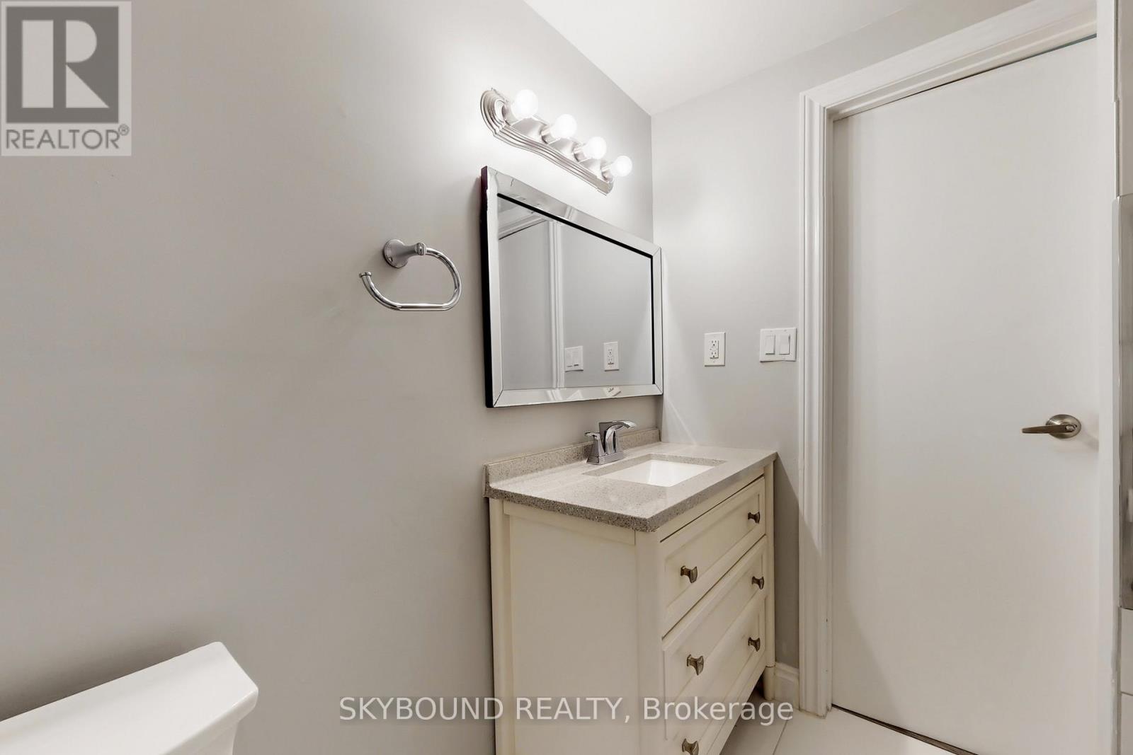 2088 Madden Boulevard, Oakville, Ontario  L6H 3L6 - Photo 33 - W12843266