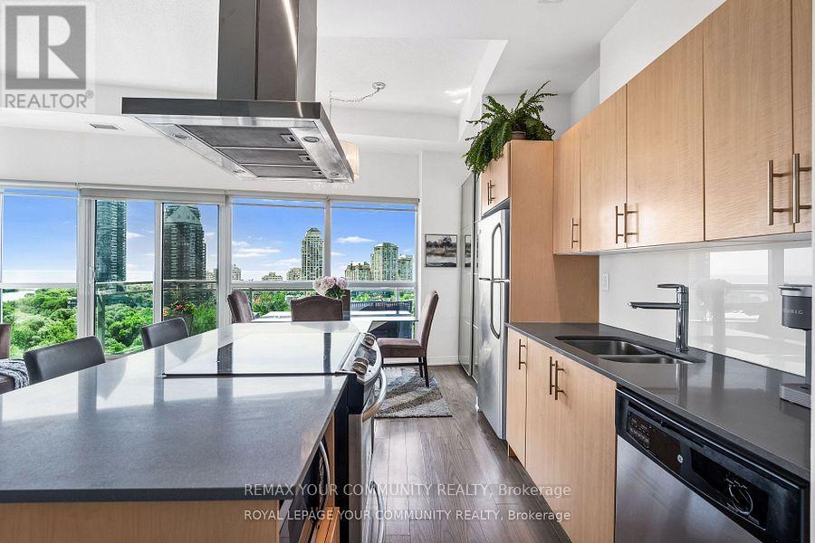 1226 - 165 Legion Road, Toronto, Ontario  M8Y 0B3 - Photo 10 - W12846724