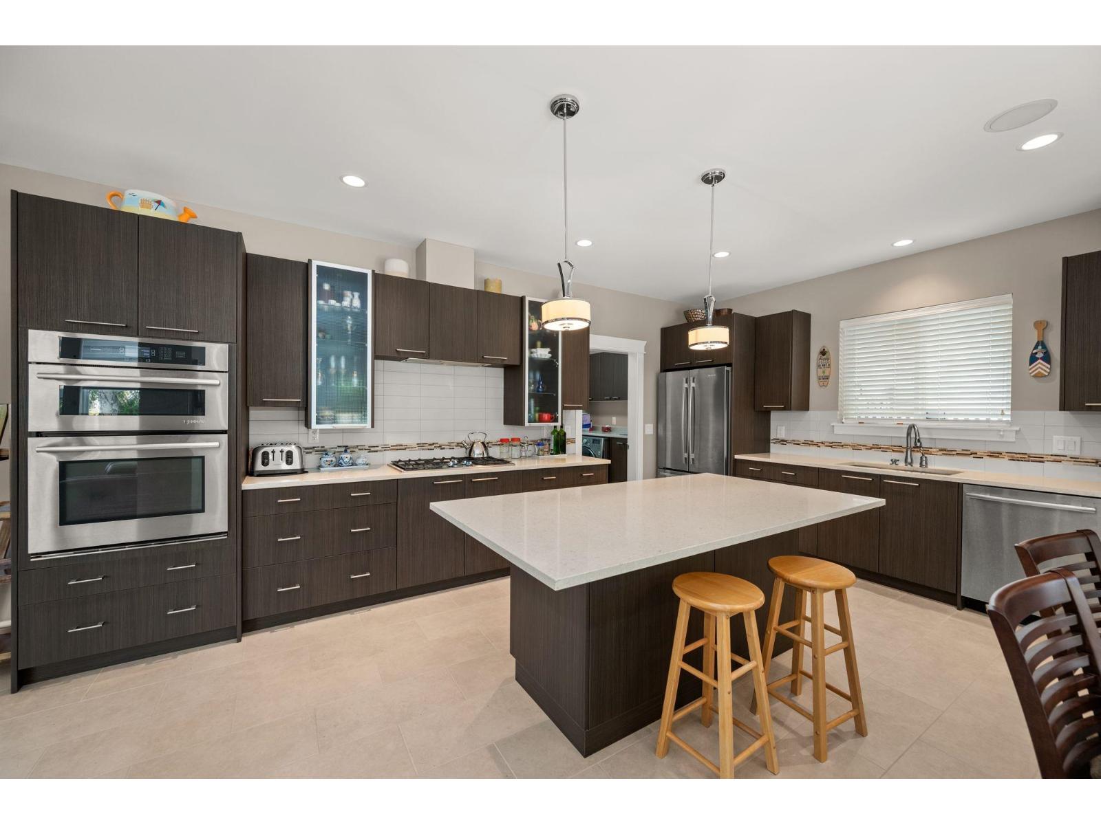 1085 King George Boulevard, Surrey, British Columbia  V4A 9S7 - Photo 15 - R3096374