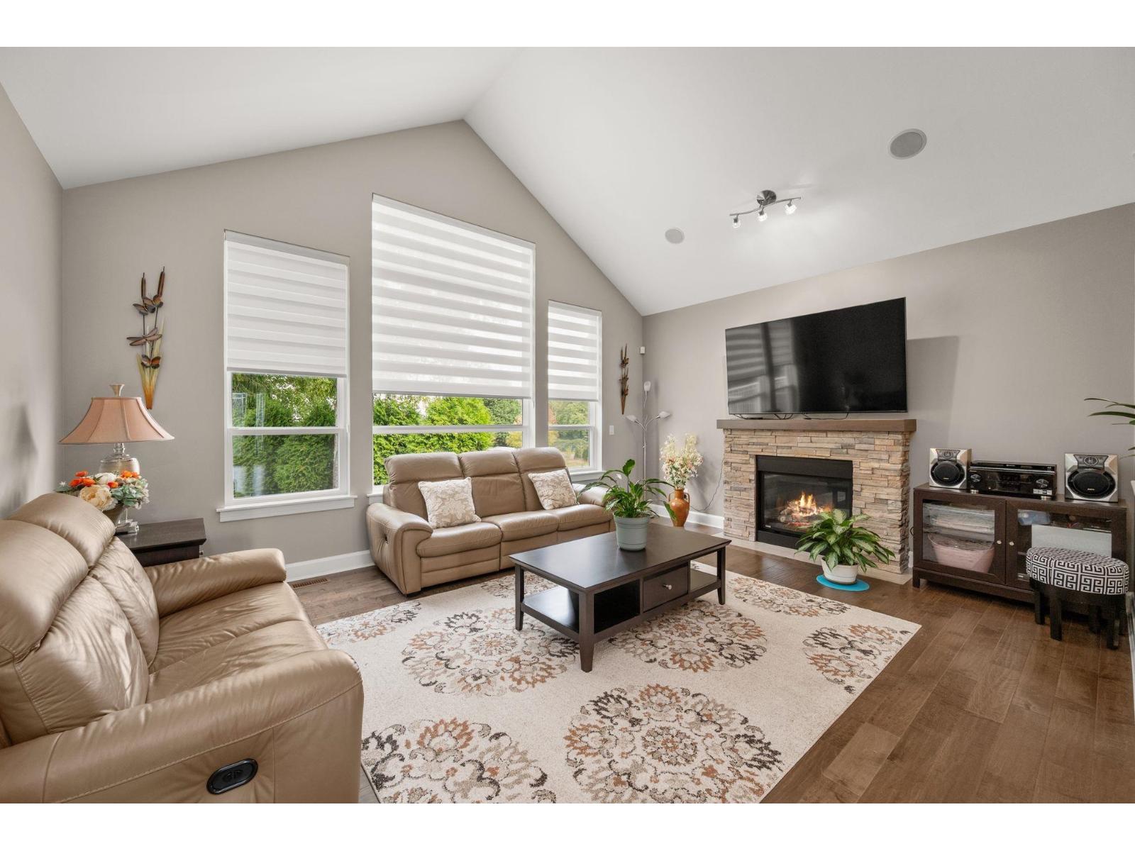 1085 King George Boulevard, Surrey, British Columbia  V4A 9S7 - Photo 7 - R3096374