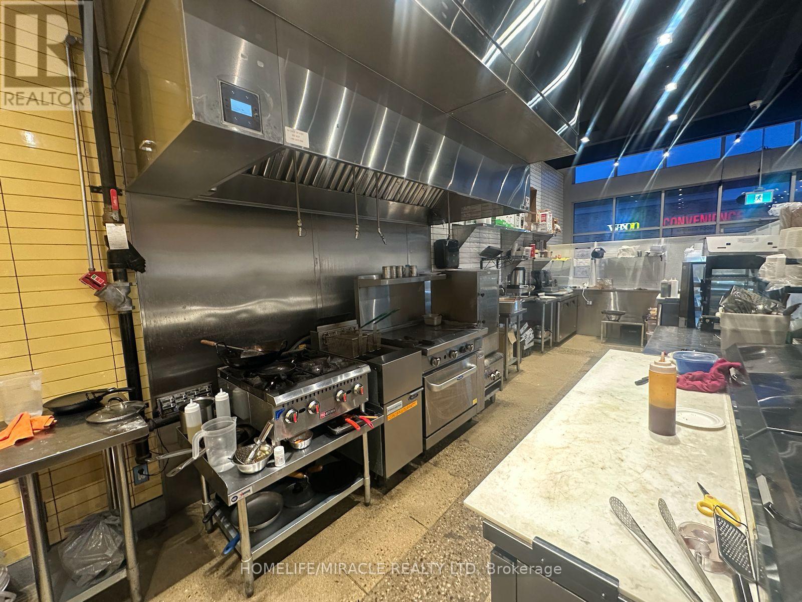 3 - 105 Clair Road, Guelph, Ontario  N1L 0J7 - Photo 6 - X12846734