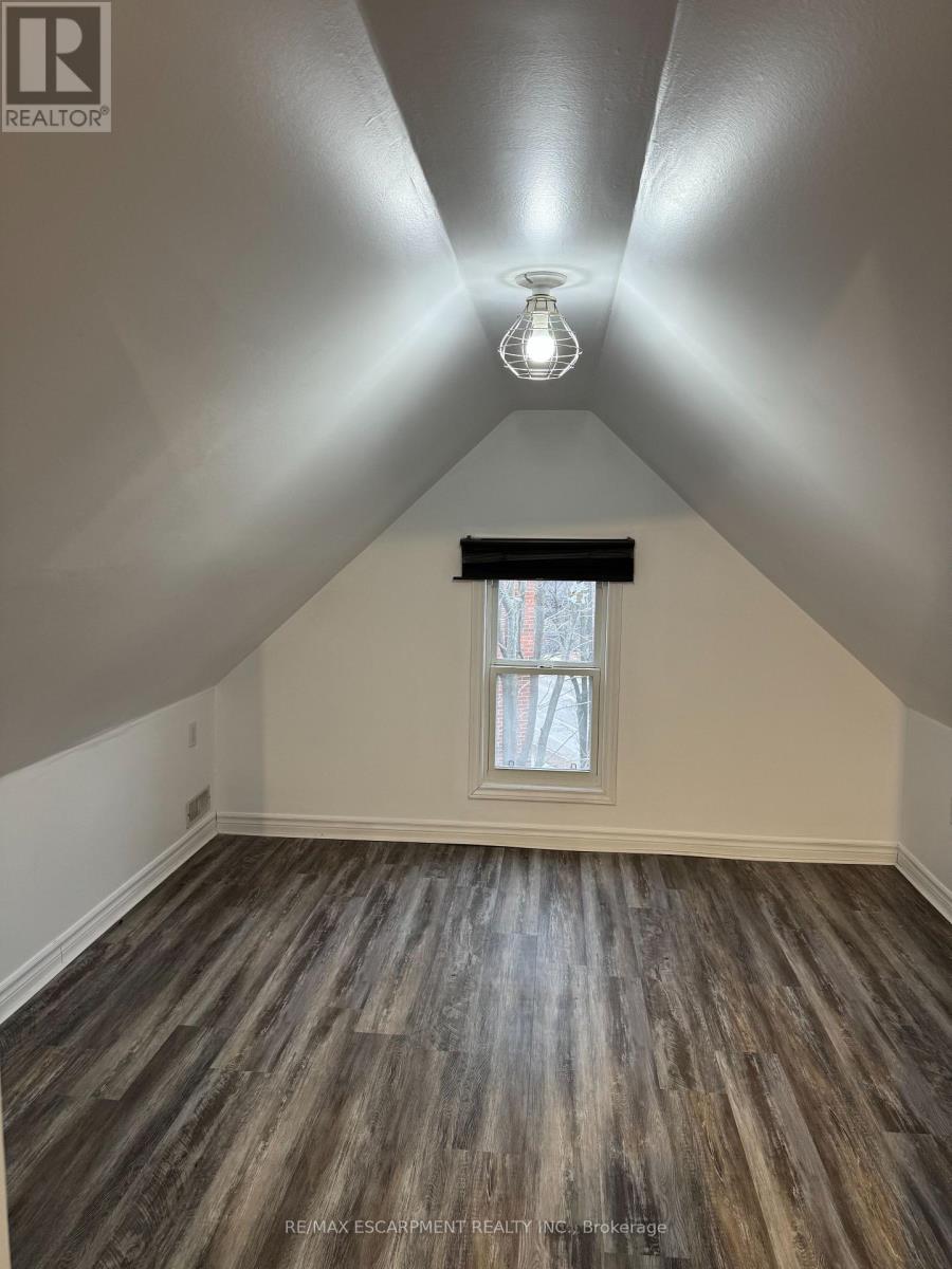 1 - 1152 King Street E, Hamilton, Ontario  L8M 1E9 - Photo 5 - X12846752