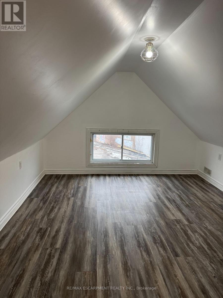 1 - 1152 King Street E, Hamilton, Ontario  L8M 1E9 - Photo 6 - X12846752