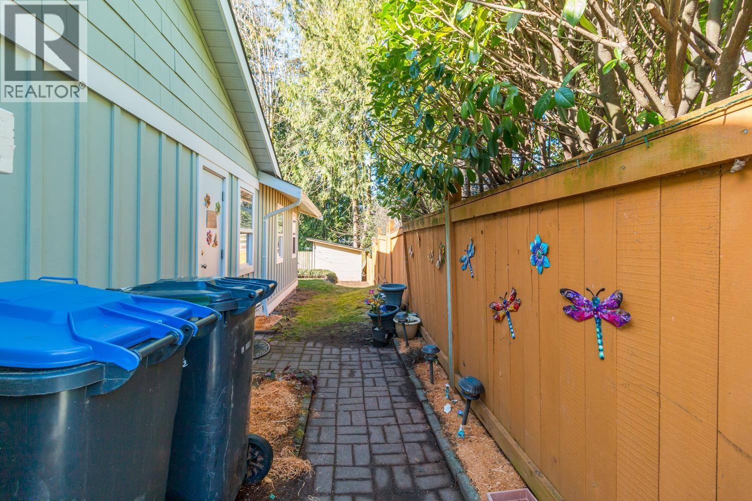 40409 Perth Drive, Squamish, British Columbia  V0N 1T0 - Photo 9 - R3096254