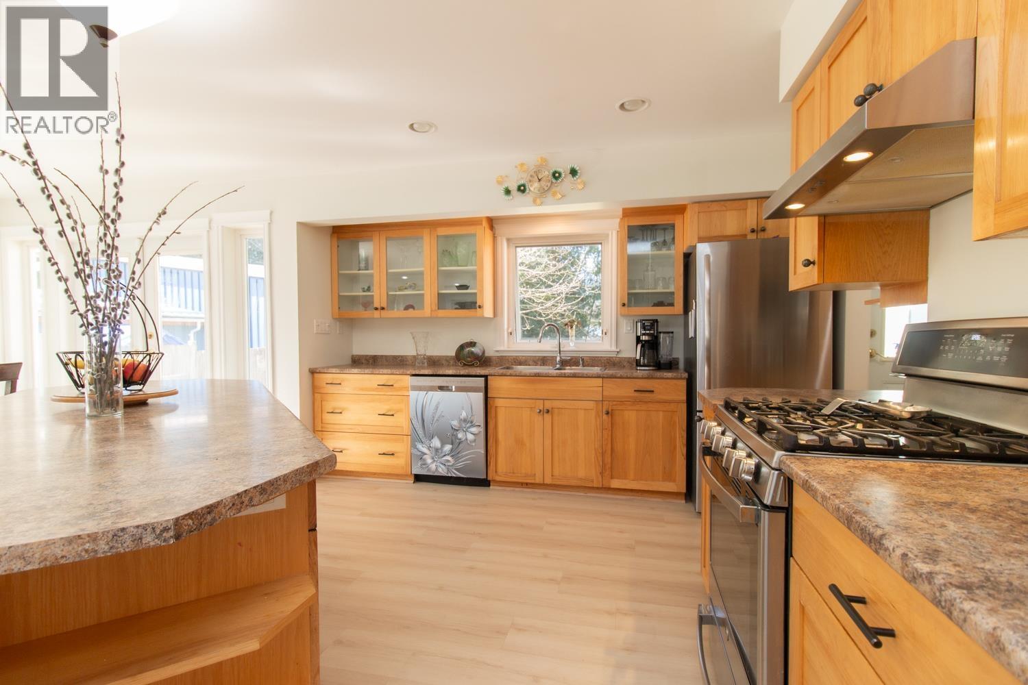 40409 Perth Drive, Squamish, British Columbia  V0N 1T0 - Photo 25 - R3096254