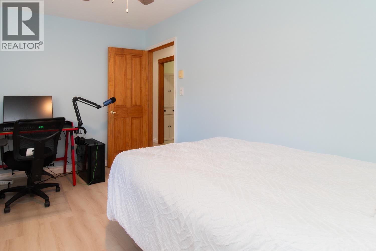 40409 Perth Drive, Squamish, British Columbia  V0N 1T0 - Photo 34 - R3096254