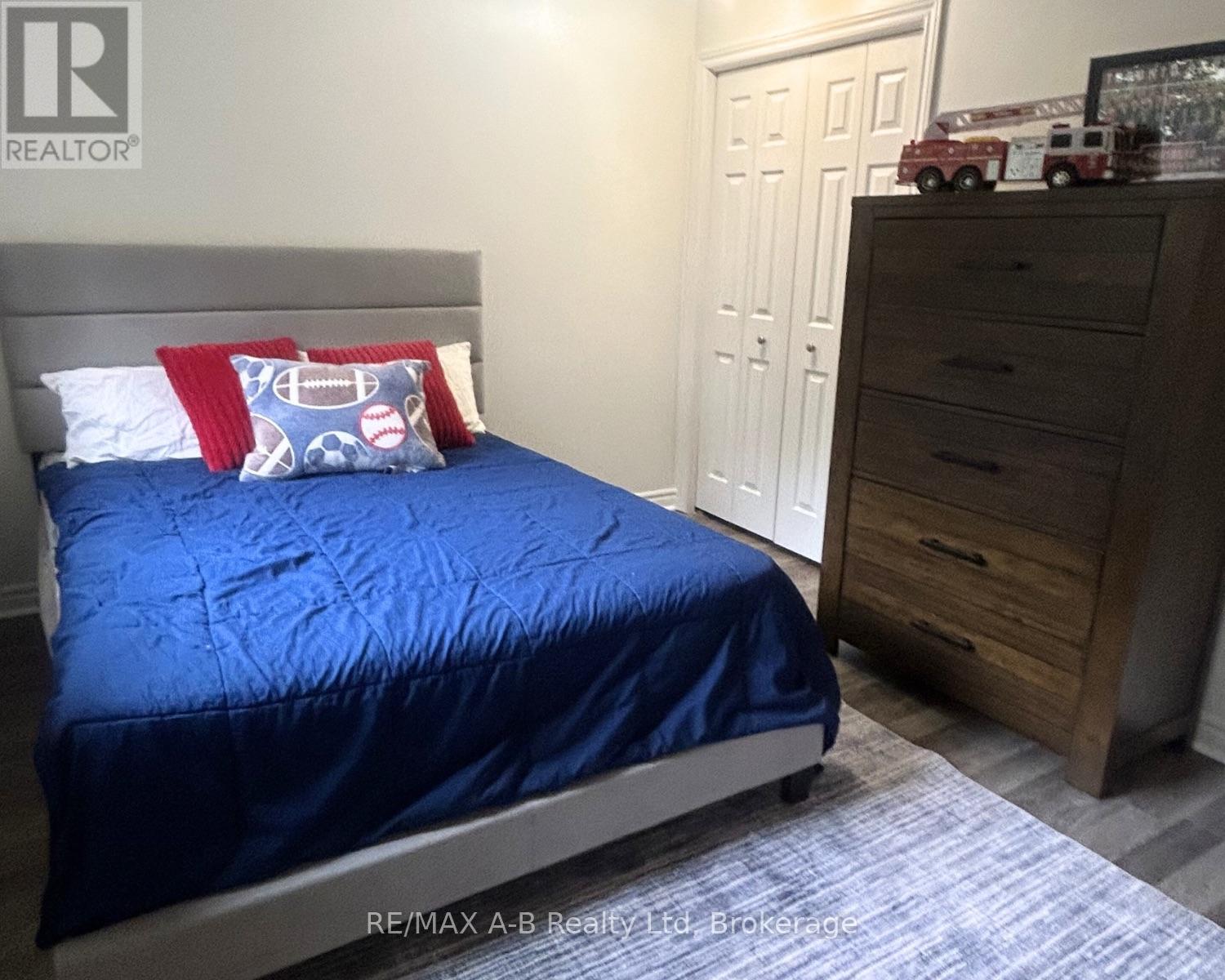 29 Dunsford Crescent, St. Marys, Ontario  N4X 1A5 - Photo 22 - X12840536