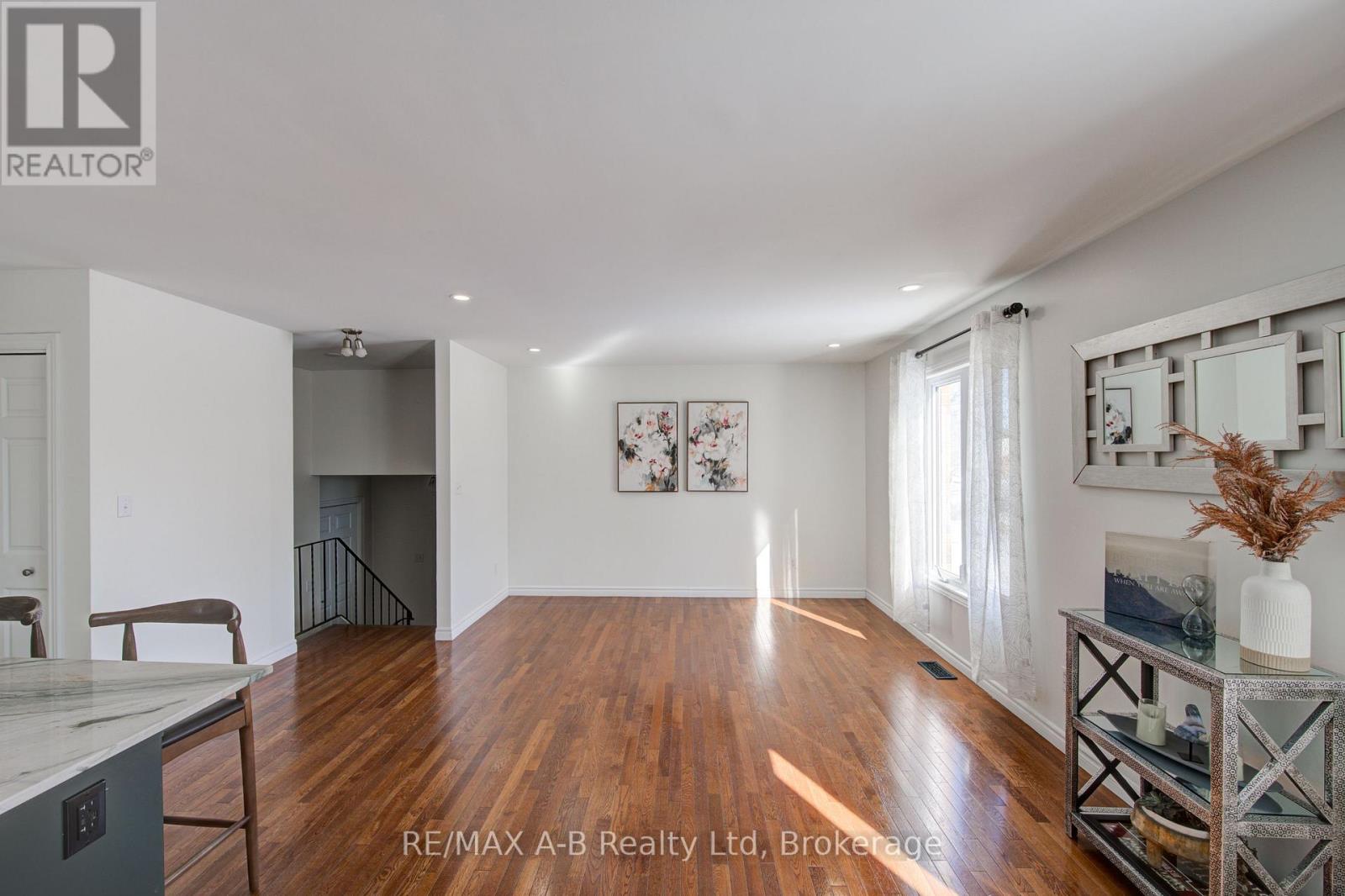 29 Dunsford Crescent, St. Marys, Ontario  N4X 1A5 - Photo 14 - X12840536