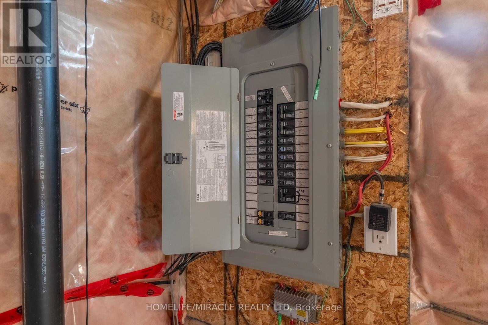 91 Warner Lane, Brantford, Ontario  N3T 0J4 - Photo 48 - X12842044