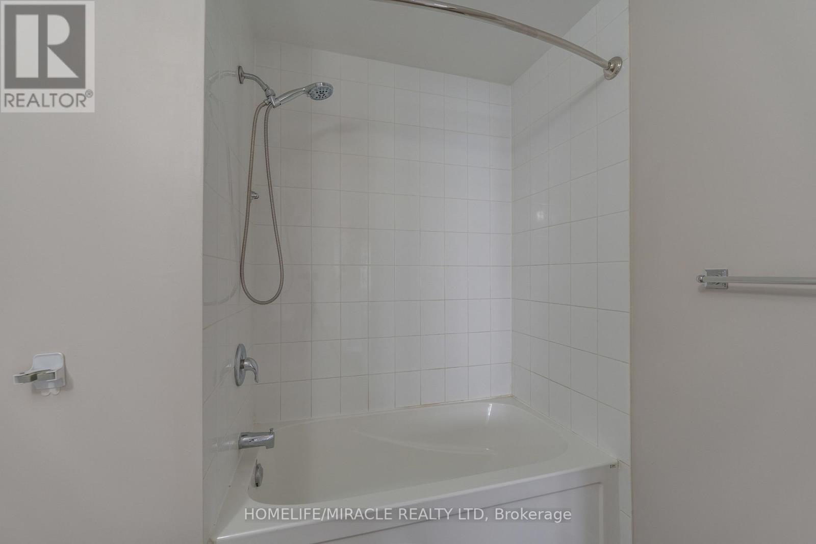 91 Warner Lane, Brantford, Ontario  N3T 0J4 - Photo 40 - X12842044