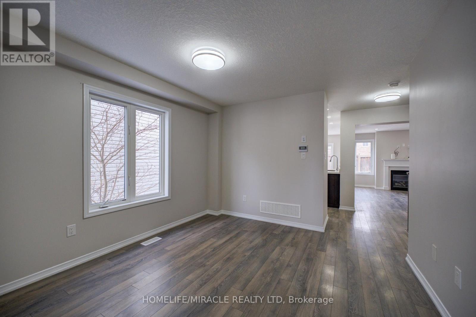 91 Warner Lane, Brantford, Ontario  N3T 0J4 - Photo 6 - X12842044