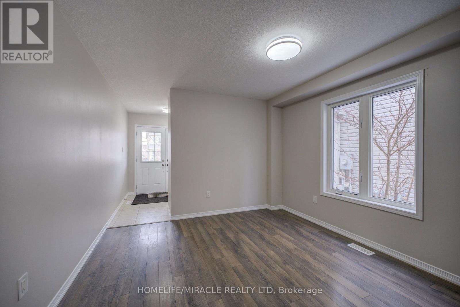 91 Warner Lane, Brantford, Ontario  N3T 0J4 - Photo 7 - X12842044