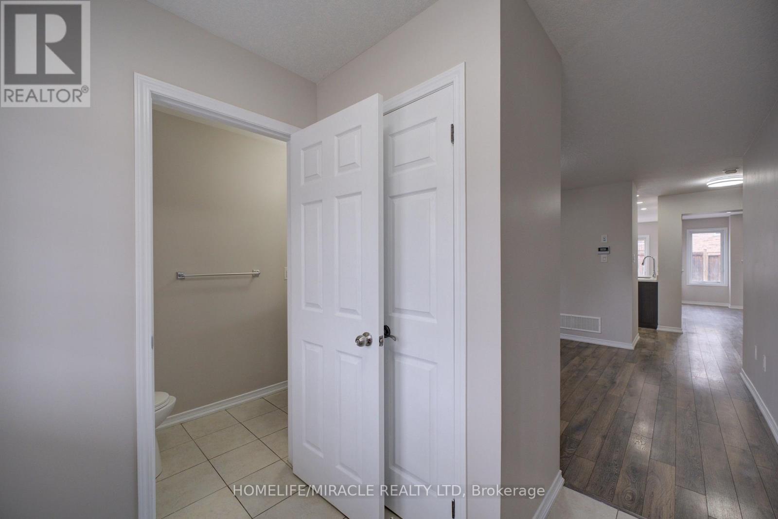 91 Warner Lane, Brantford, Ontario  N3T 0J4 - Photo 4 - X12842044