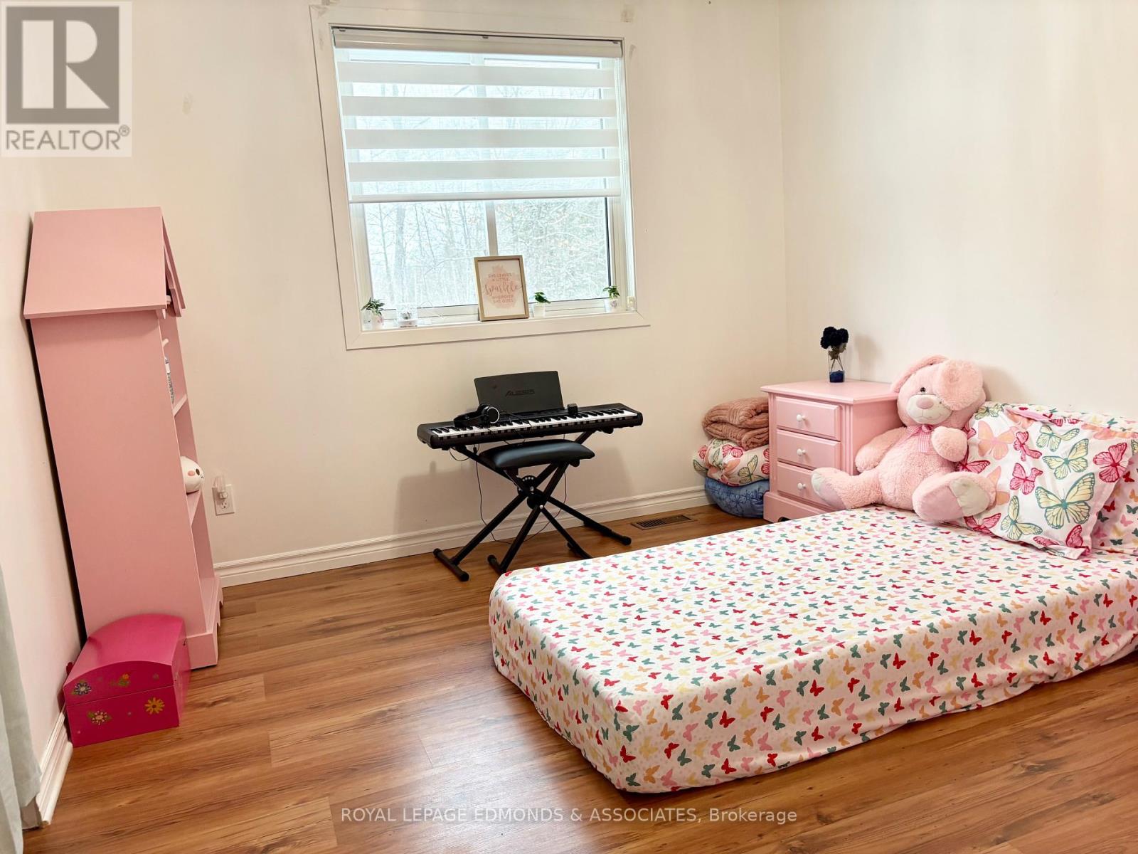 418 Forest Park Road, Laurentian Valley, Ontario  K8A 6W2 - Photo 19 - X12538776