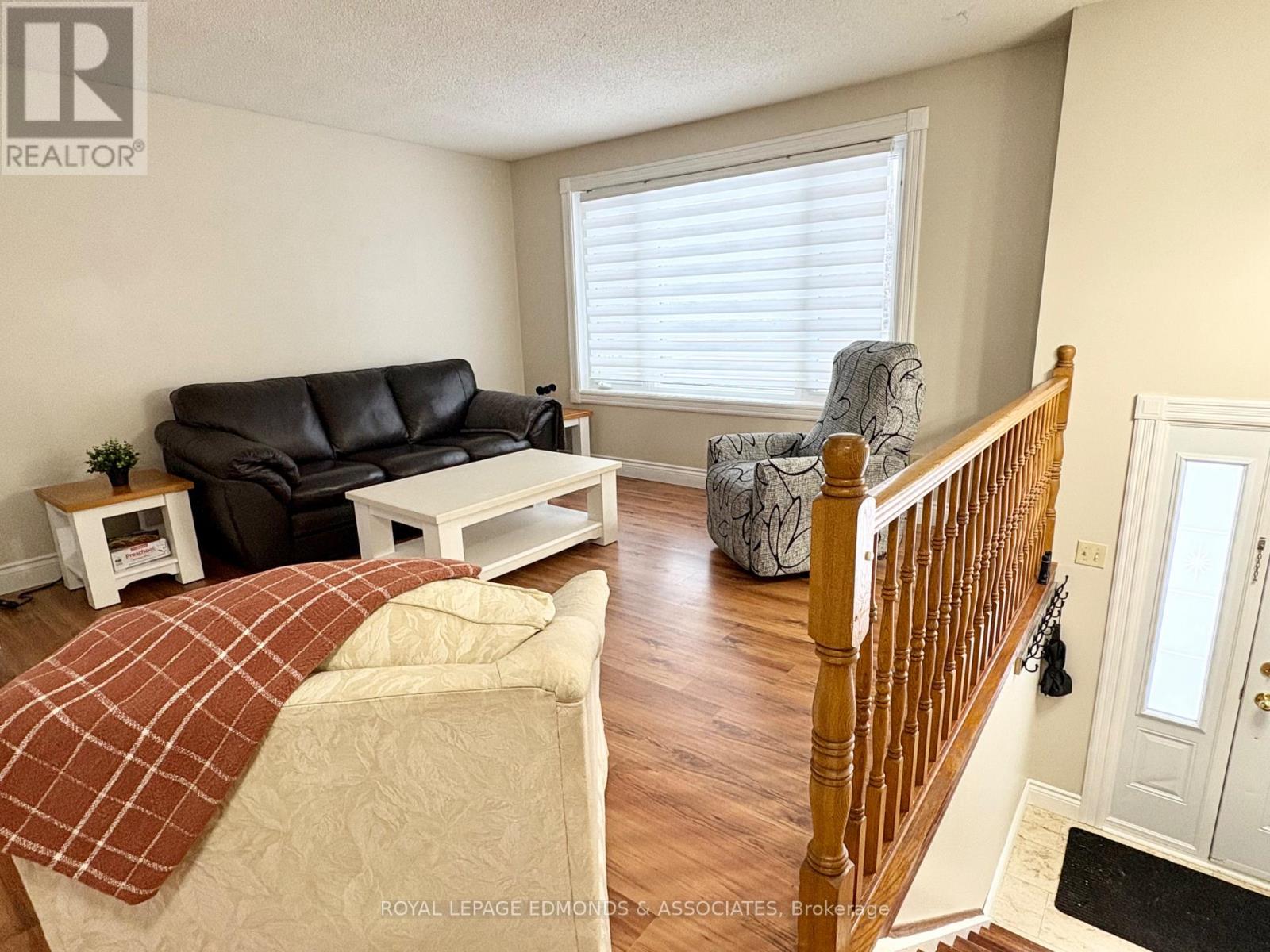 418 Forest Park Road, Laurentian Valley, Ontario  K8A 6W2 - Photo 11 - X12538776