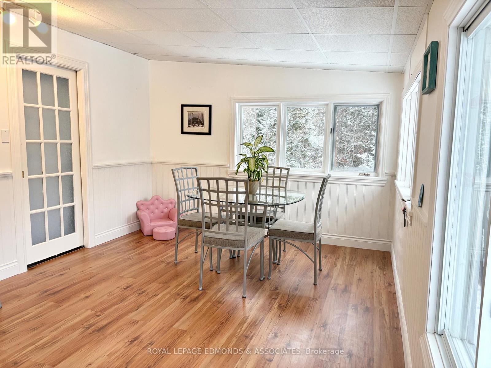 418 Forest Park Road, Laurentian Valley, Ontario  K8A 6W2 - Photo 25 - X12538776