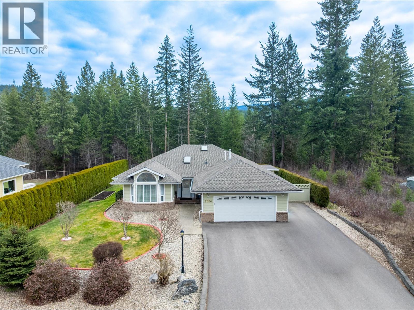 2604 Fairview Place, Blind Bay, British Columbia