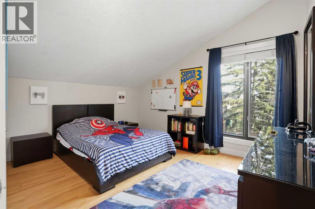 311 Coach Light Bay Sw, Calgary, Alberta  T3H 1X3 - Photo 29 - A2286955