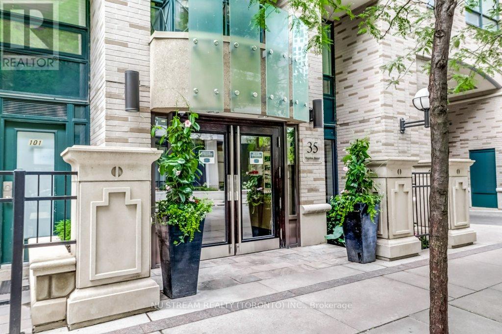 1206 - 35 HAYDEN STREET, Toronto, Ontario