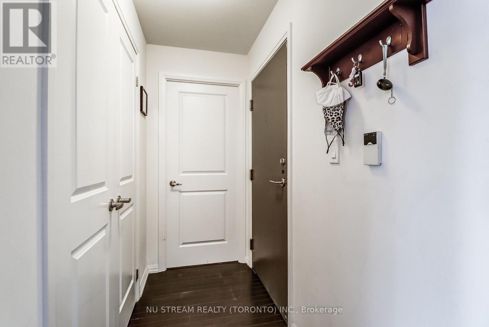 1206 - 35 Hayden Street, Toronto, Ontario  M4Y 3C3 - Photo 3 - C12846802