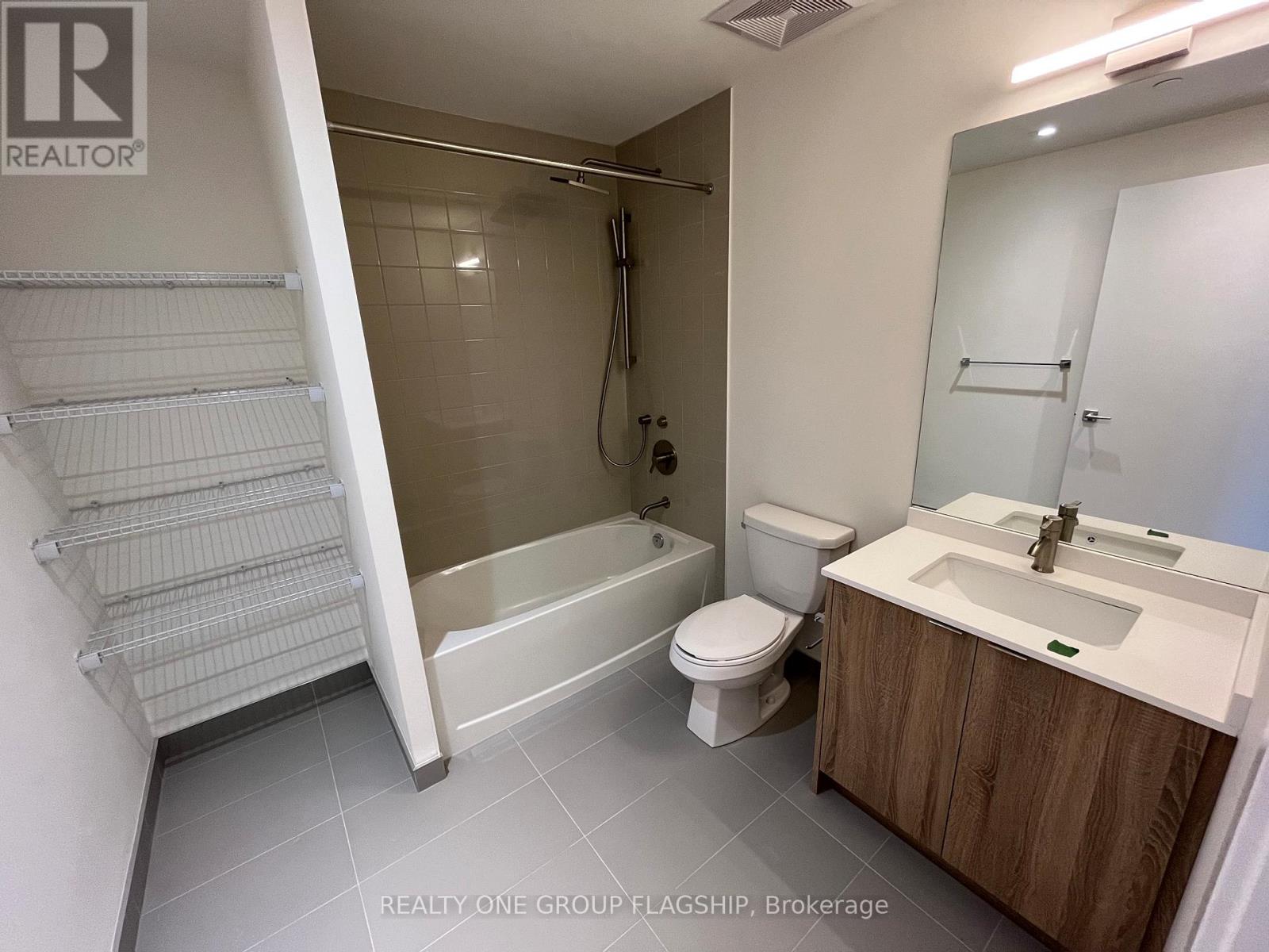 601 - 840 St Clair Avenue W, Toronto, Ontario  M6C 0A4 - Photo 12 - C12846806