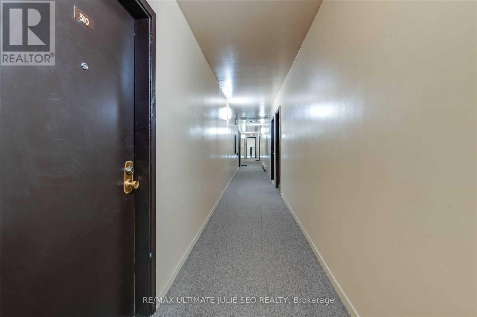 677 College Street, Toronto, Ontario  M6G 1B9 - Photo 4 - C12846818