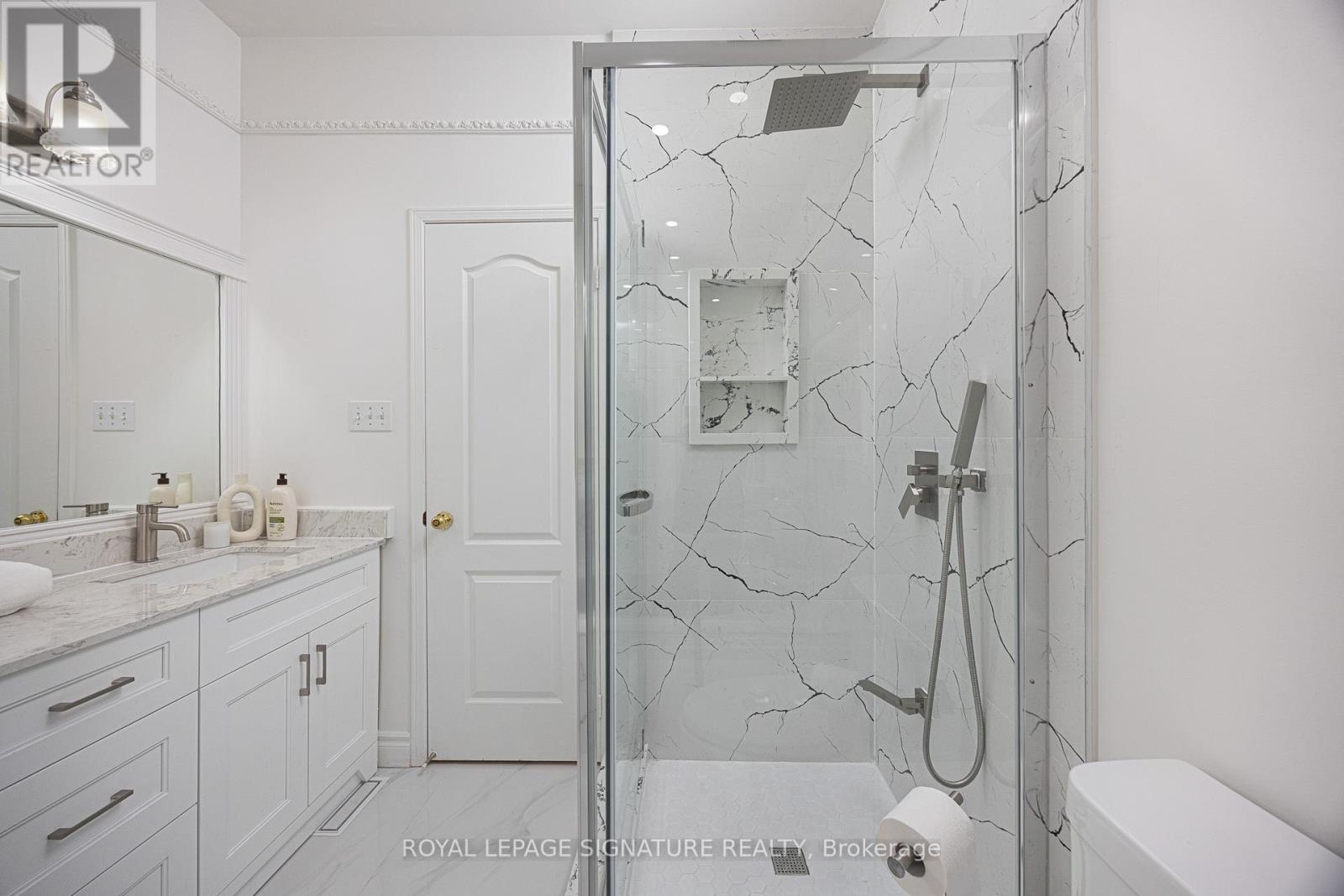 328 Maple View Court, Pickering, Ontario  L1X 2X3 - Photo 20 - E12846792