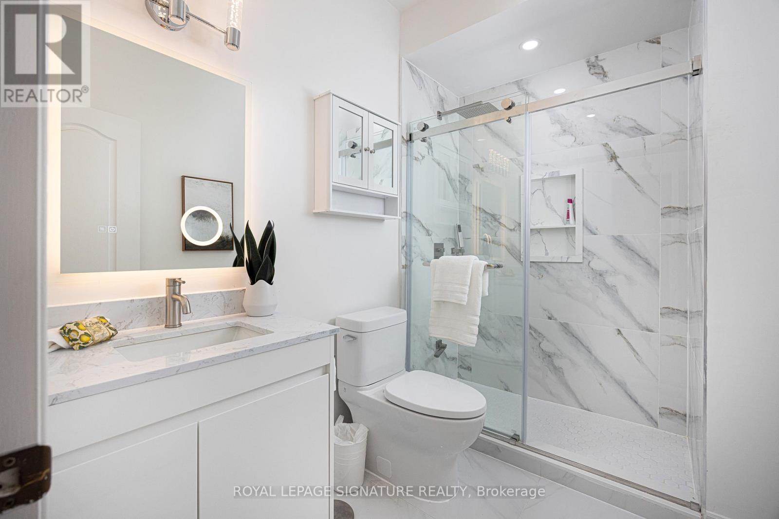 328 Maple View Court, Pickering, Ontario  L1X 2X3 - Photo 23 - E12846792