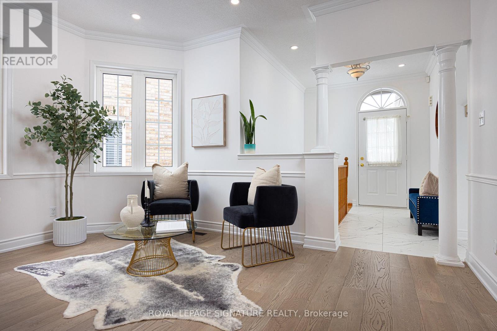 328 Maple View Court, Pickering, Ontario  L1X 2X3 - Photo 5 - E12846792