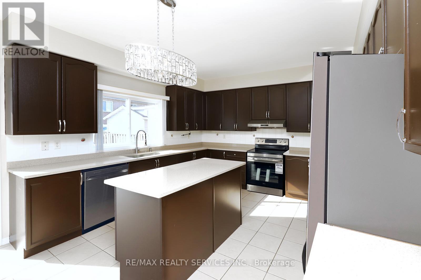 17 Ballantyne Drive, Ajax, Ontario  L1T 4H6 - Photo 16 - E12846846