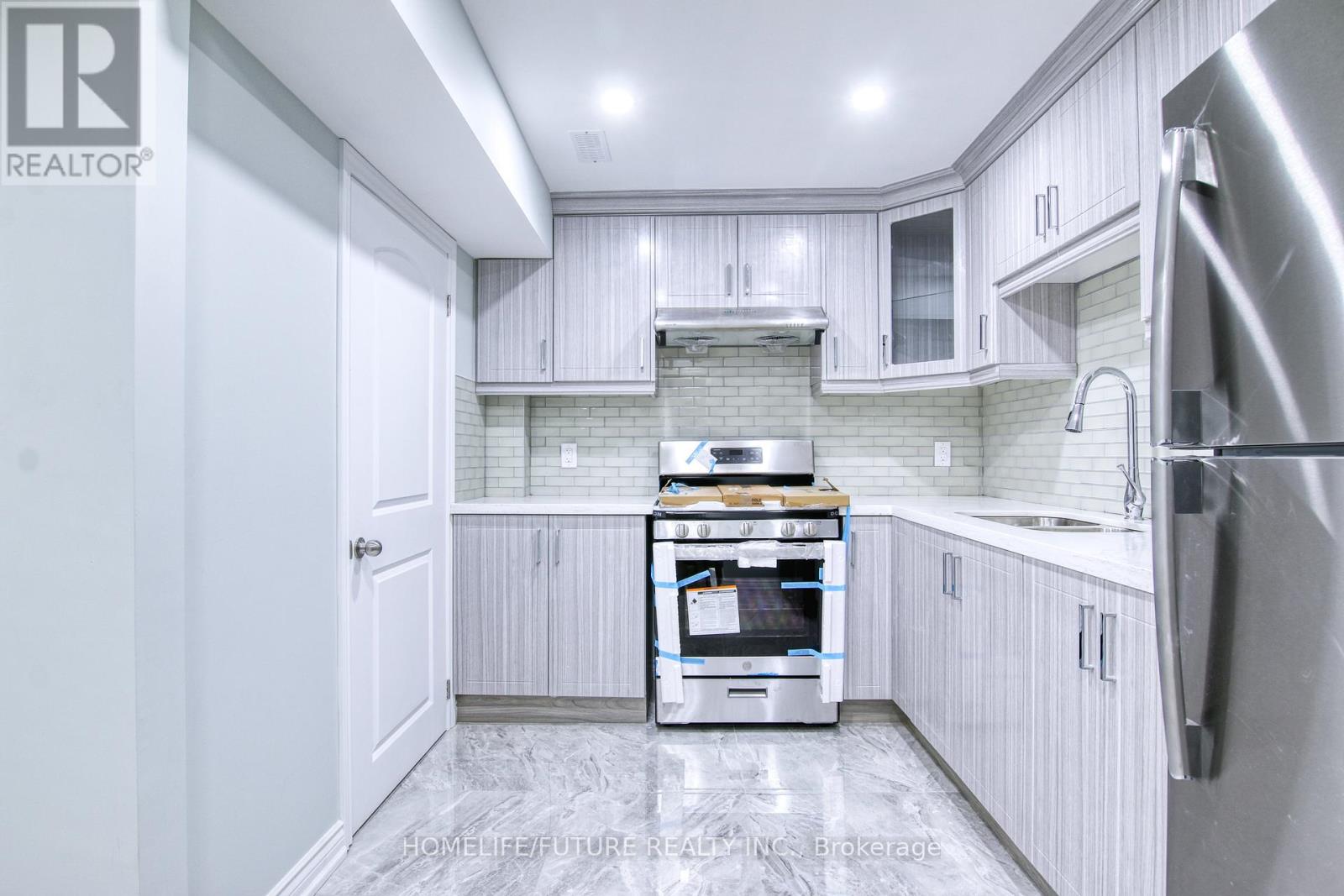 Bsmt - 221 Hupfield Trail, Toronto, Ontario  M1B 4L8 - Photo 3 - E12846856