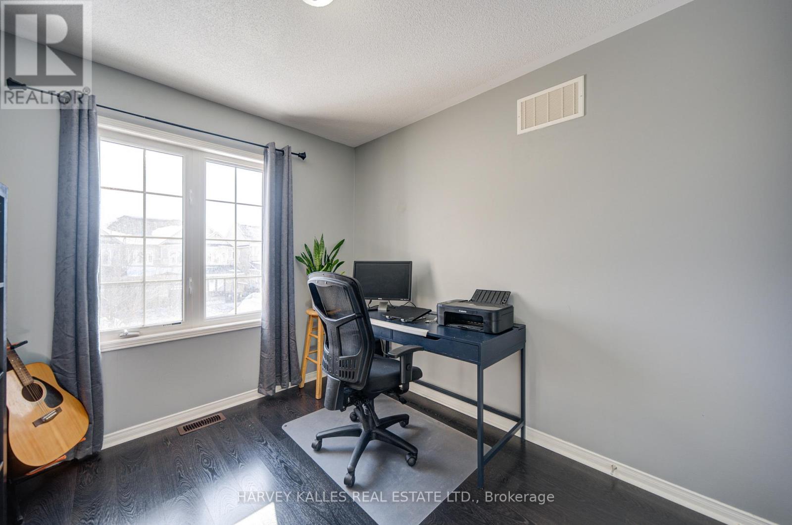 223 Orr Drive, Bradford West Gwillimbury, Ontario  L3Z 0S3 - Photo 20 - N12846784