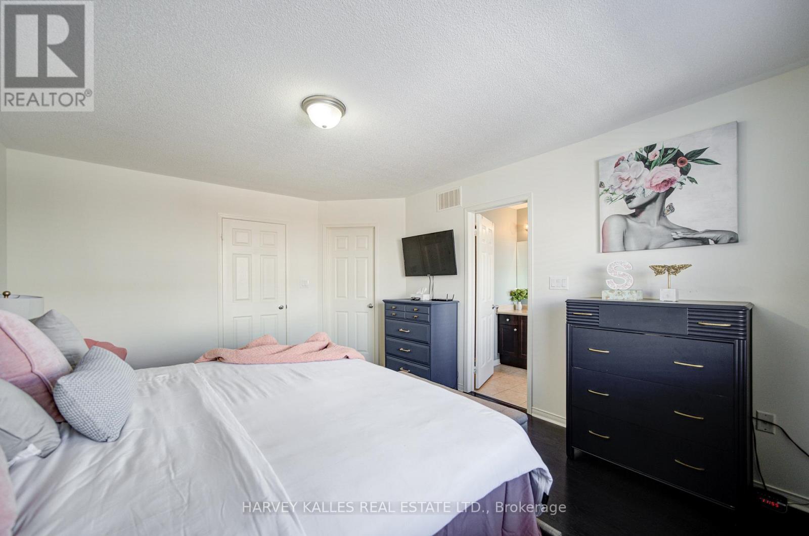 223 Orr Drive, Bradford West Gwillimbury, Ontario  L3Z 0S3 - Photo 28 - N12846784