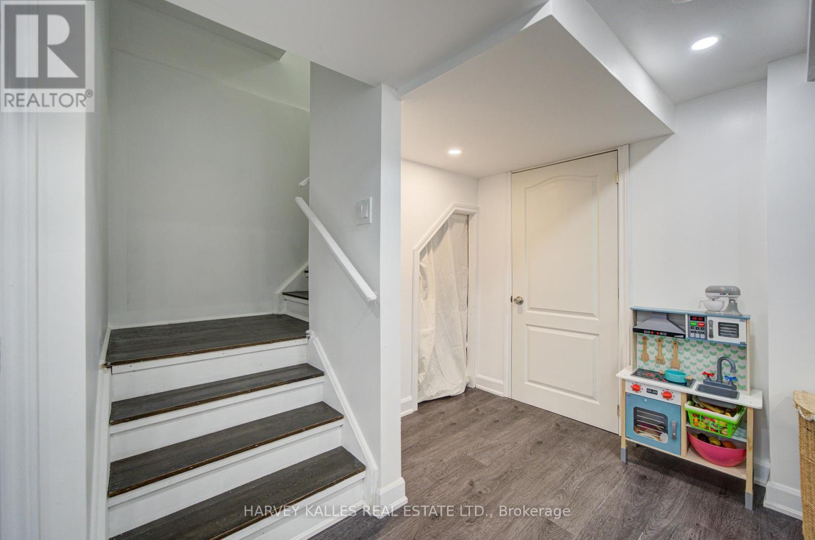 223 Orr Drive, Bradford West Gwillimbury, Ontario  L3Z 0S3 - Photo 32 - N12846784