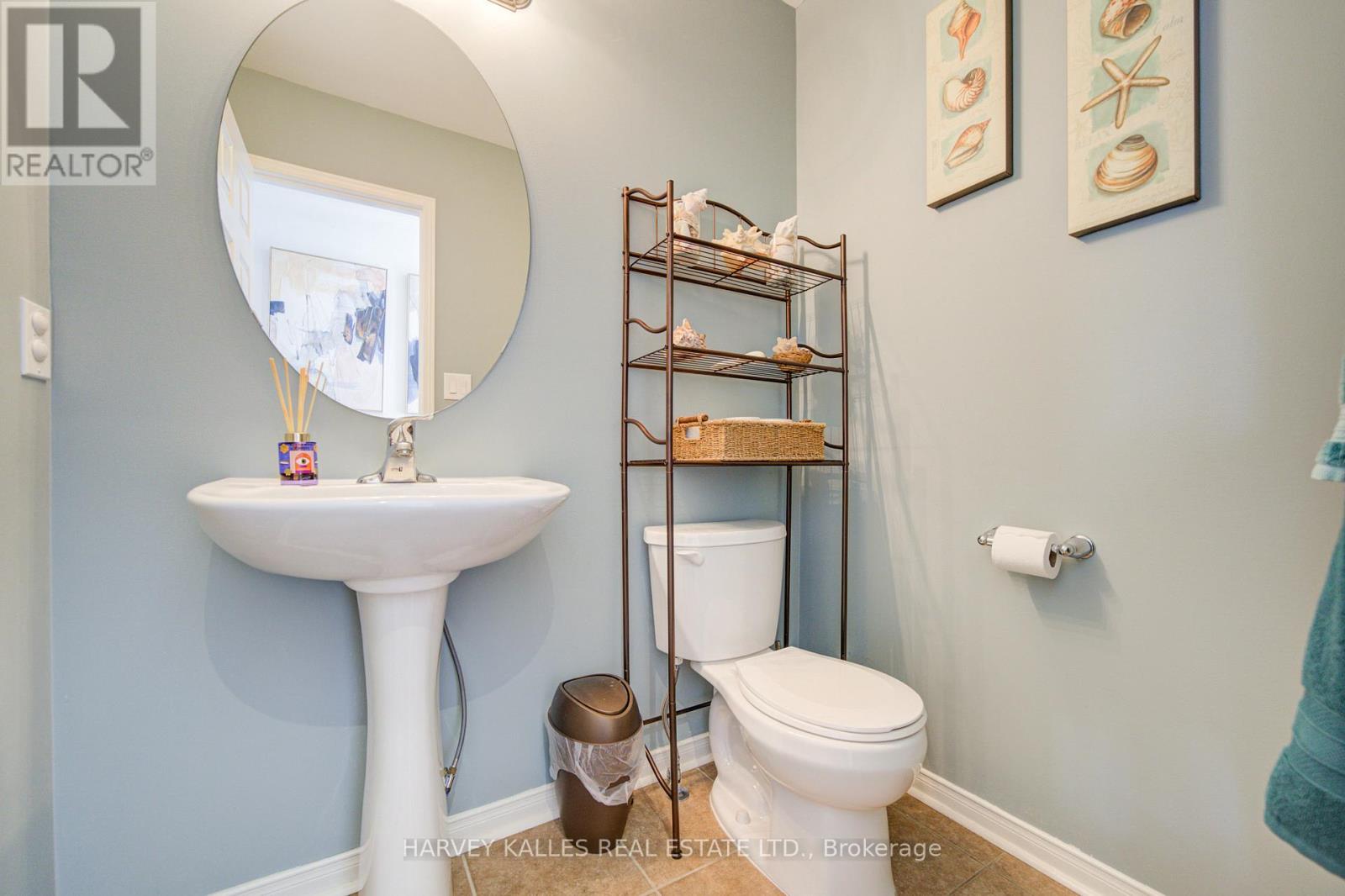 223 Orr Drive, Bradford West Gwillimbury, Ontario  L3Z 0S3 - Photo 8 - N12846784