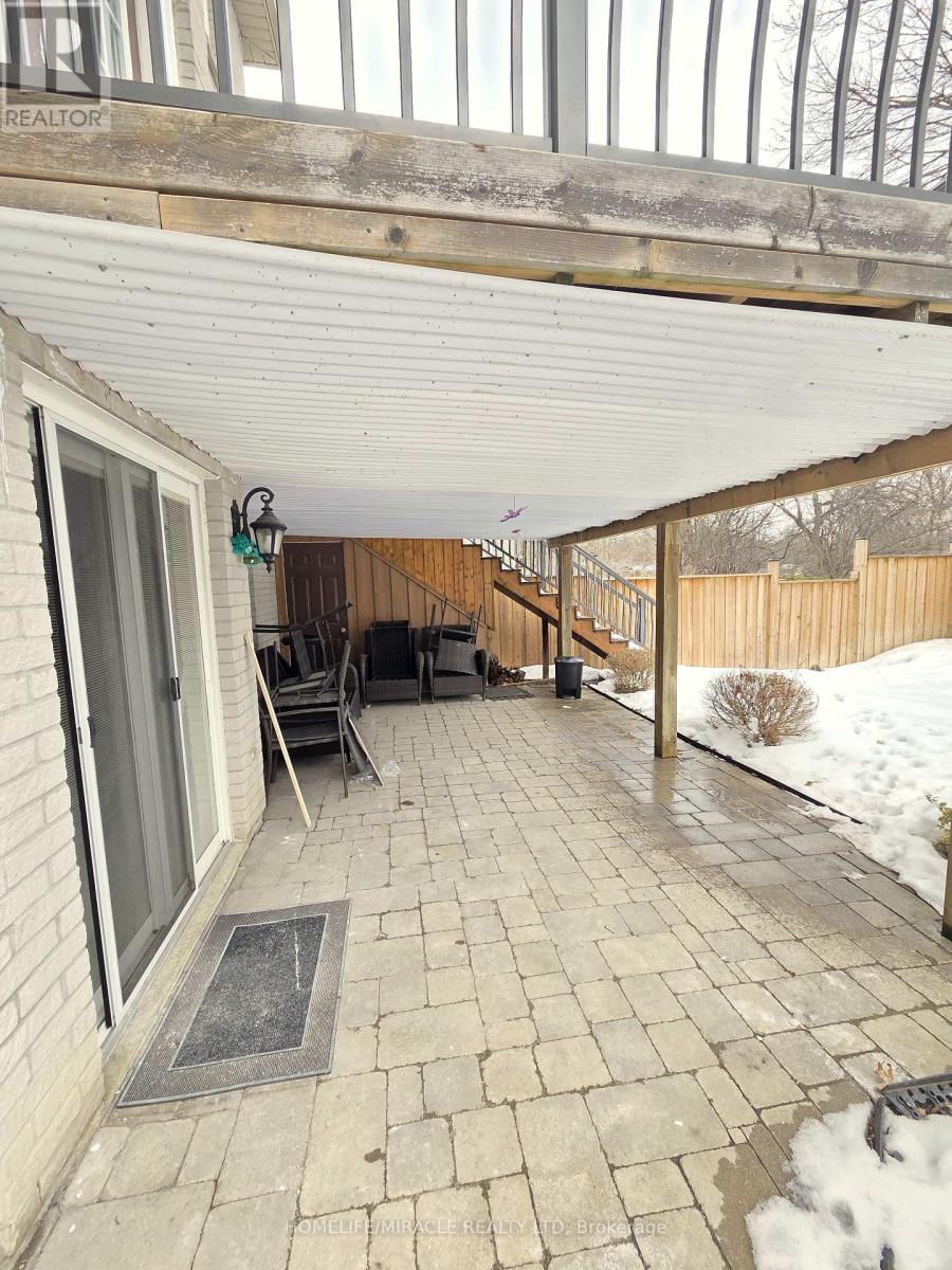 7 Wainwright Avenue, Richmond Hill, Ontario  L4C 5R4 - Photo 15 - N12846786