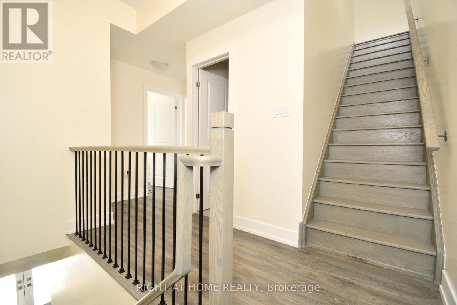 8 - 12860 Yonge Street, Richmond Hill, Ontario  L4E 1J4 - Photo 19 - N12846836