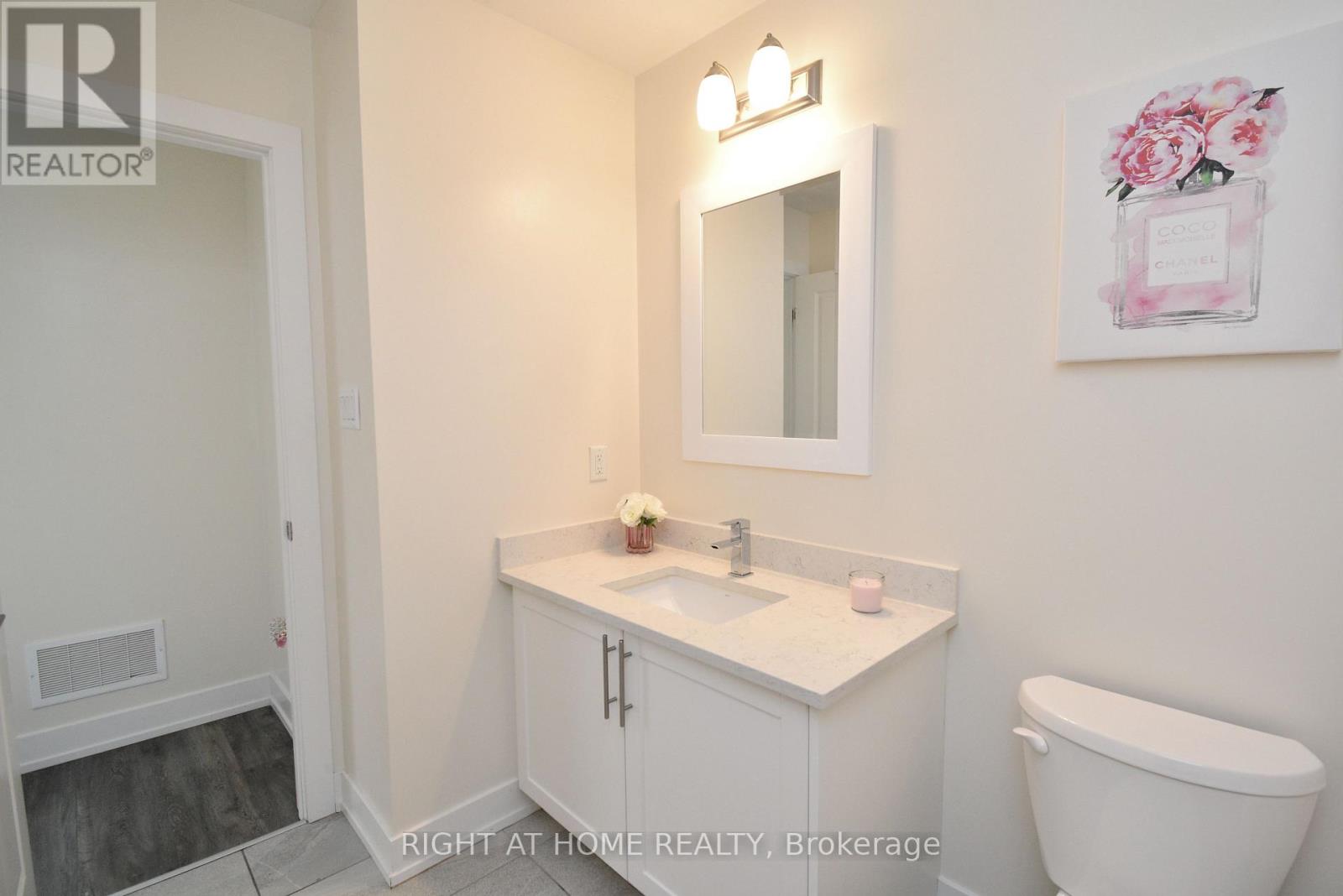 8 - 12860 Yonge Street, Richmond Hill, Ontario  L4E 1J4 - Photo 23 - N12846836