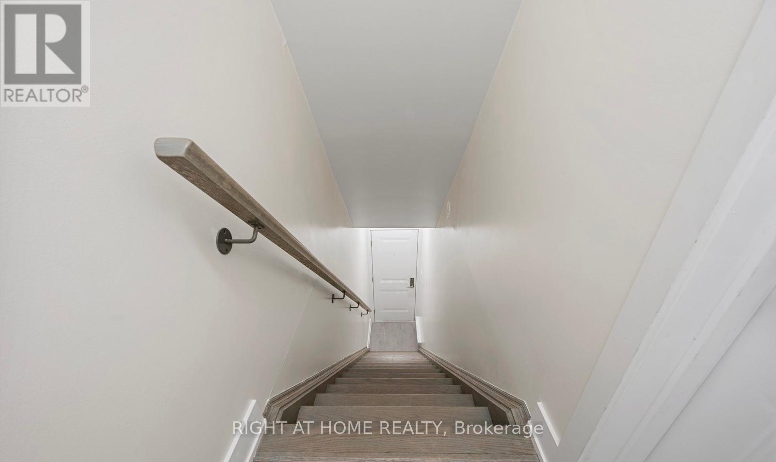 8 - 12860 Yonge Street, Richmond Hill, Ontario  L4E 1J4 - Photo 5 - N12846836