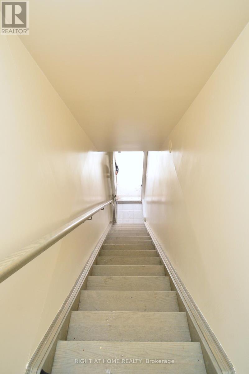 8 - 12860 Yonge Street, Richmond Hill, Ontario  L4E 1J4 - Photo 6 - N12846836