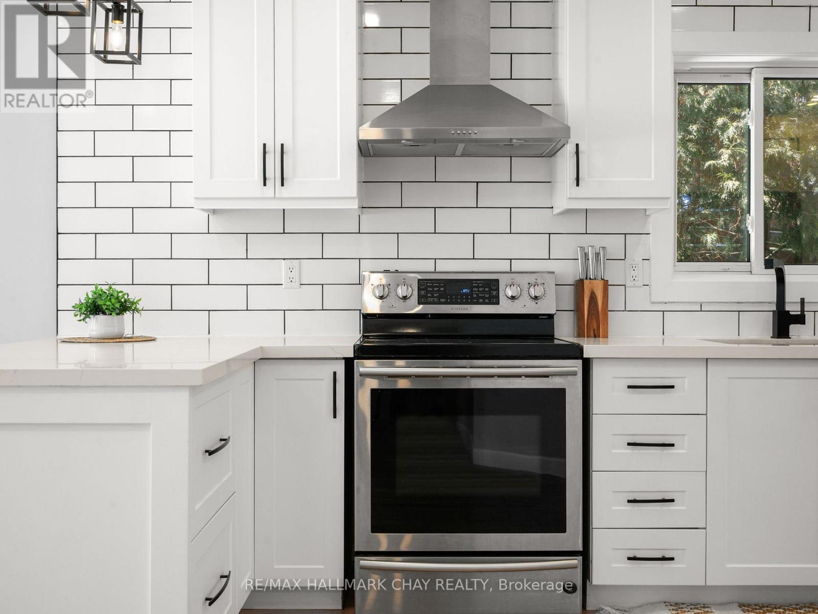 200 Bowerman Boulevard, New Tecumseth, Ontario  L9R 1N7 - Photo 15 - N12846854