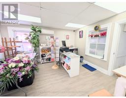 15 MAIN STREET, Newmarket, Ontario