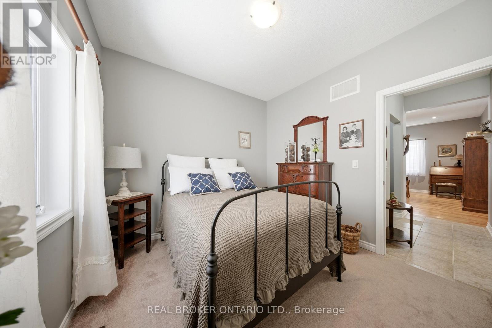 171 Gold Park Gate, Essa, Ontario  L3W 0B4 - Photo 23 - N12846862