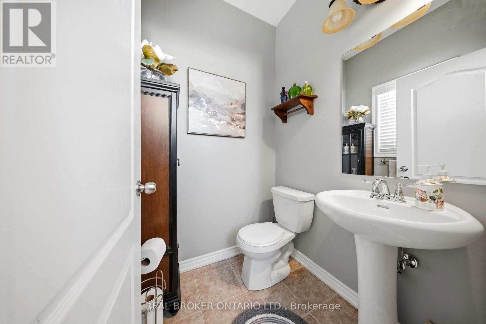 171 Gold Park Gate, Essa, Ontario  L3W 0B4 - Photo 26 - N12846862