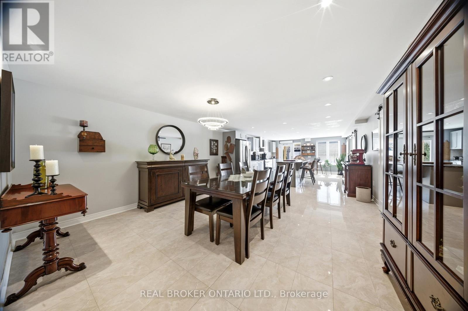 171 Gold Park Gate, Essa, Ontario  L3W 0B4 - Photo 29 - N12846862